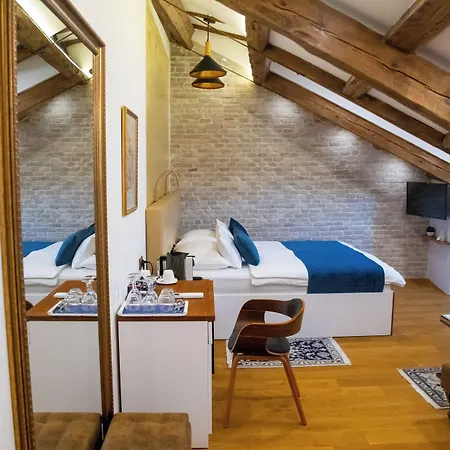 Frühstückspension Oblivion Luxury 4*