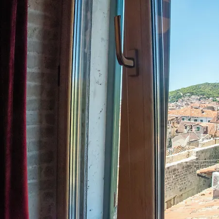 Oblivion Luxury 4* Split