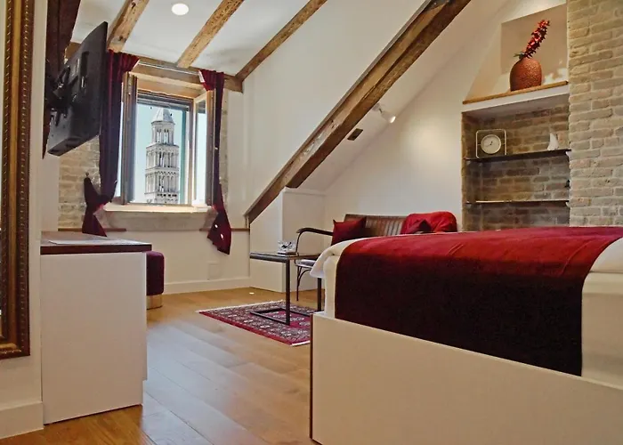 Oblivion Luxury 4* Split