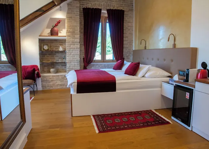 Oblivion Luxury Split